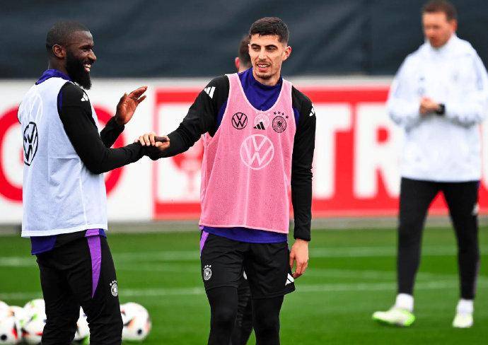 利物浦轻取智利，哈弗茨状态火热